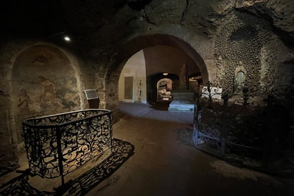 Jeskyně sv. Ivana, Svatý Jan pod Skalou