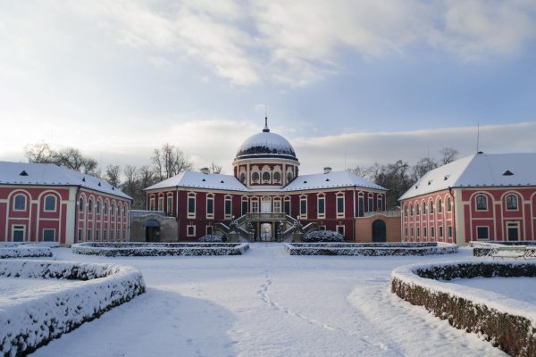 zámek Veltrusy v zimě