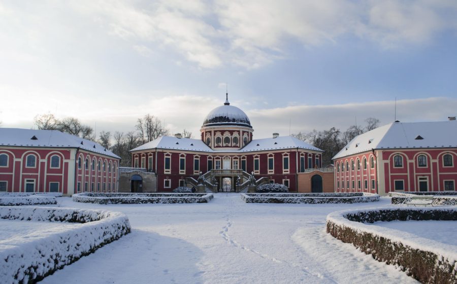 zámek Veltrusy v zimě