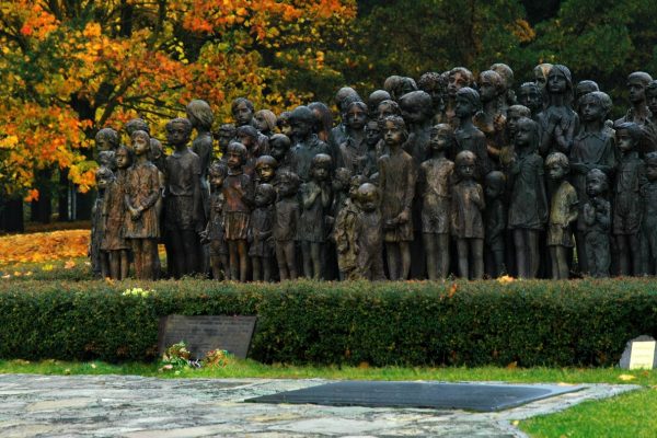 Pomník dětským obětem války v Lidicích