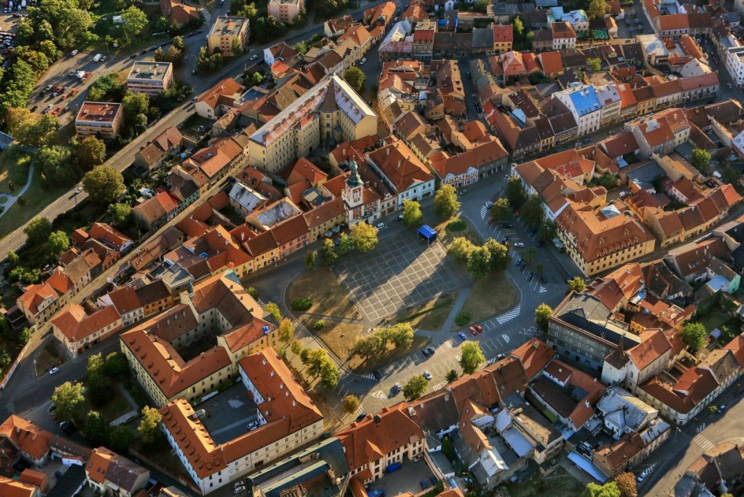 Letecký pohled na město Slaný