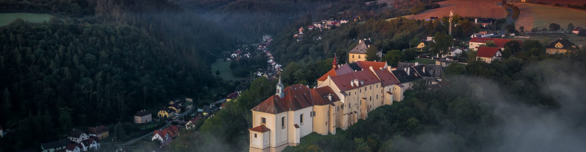 Zámek Nižbor