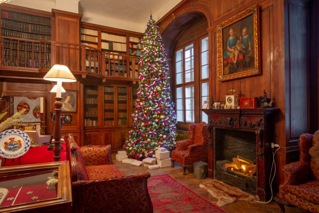 Vánoční strom zámek Loučeň