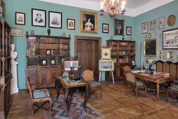 Apartmá knížat z Hanau, knihovna na zámku Hořovice