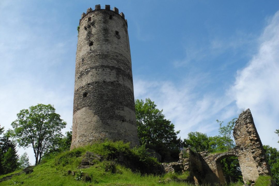 Zřícenina hradu Šelmberk