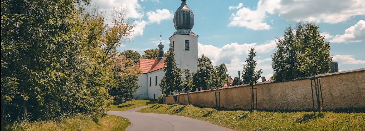 Kostel Povýšení sv. Kříže ve Starém Rožmitále