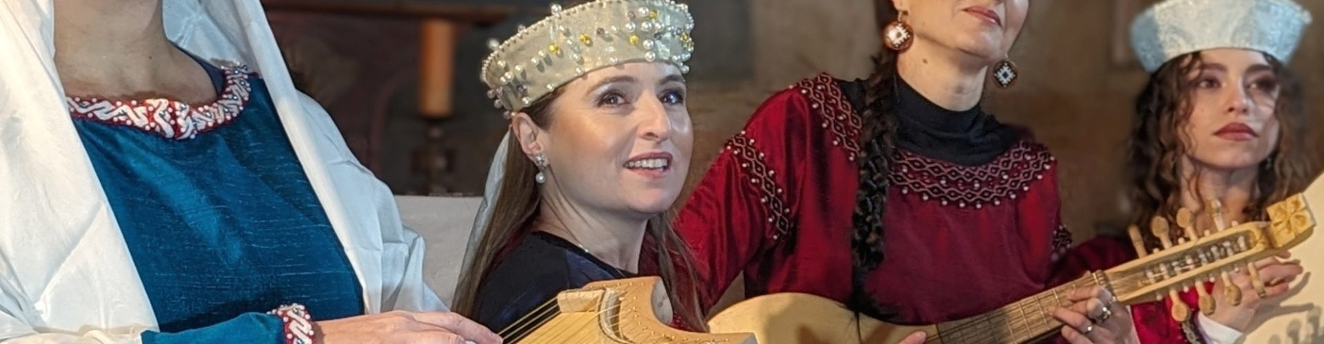 Panovnice – historické zpěvy a tance